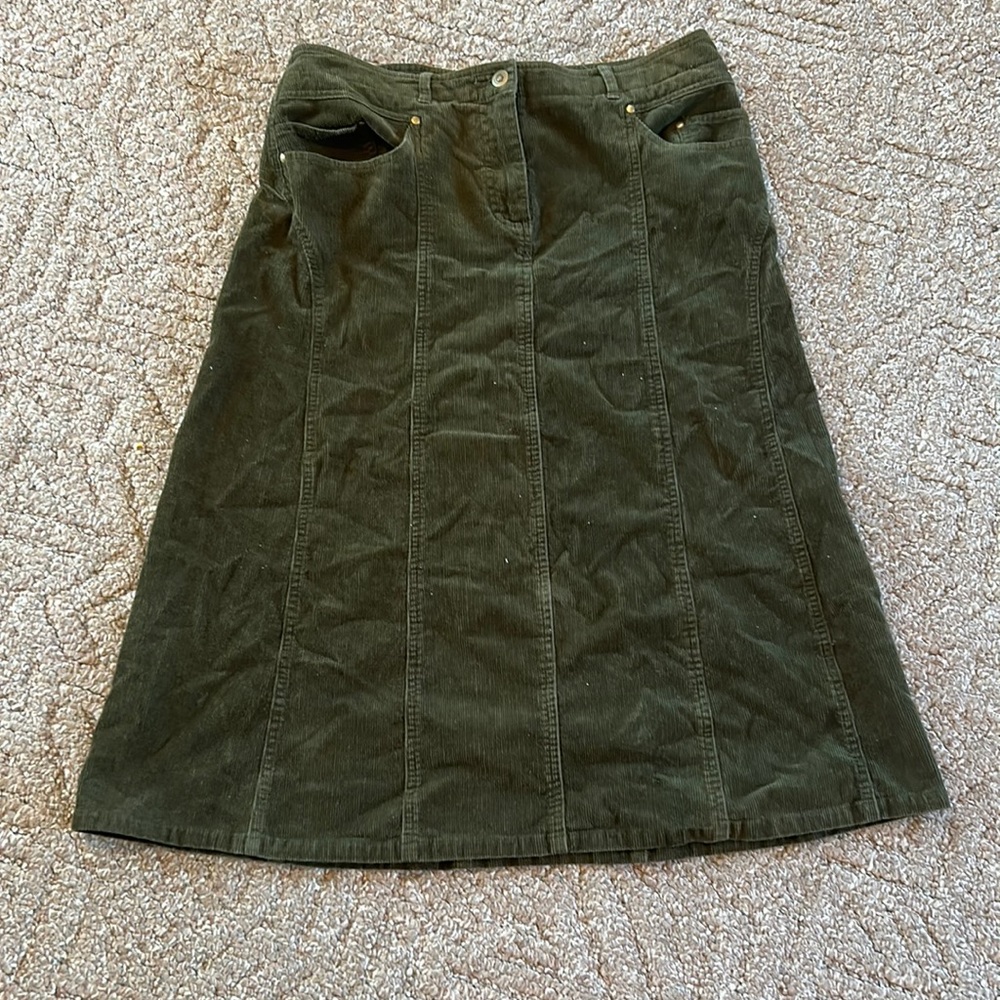 Adorable olive green corduroy skirt